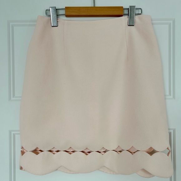 Beautiful Club Monaco Skirt - Picture 3 of 6